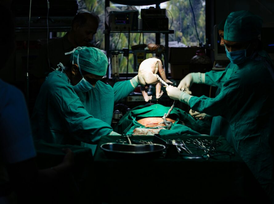 Breaking Boundaries Women Pioneering the Field of Cardiothoracic Surgery